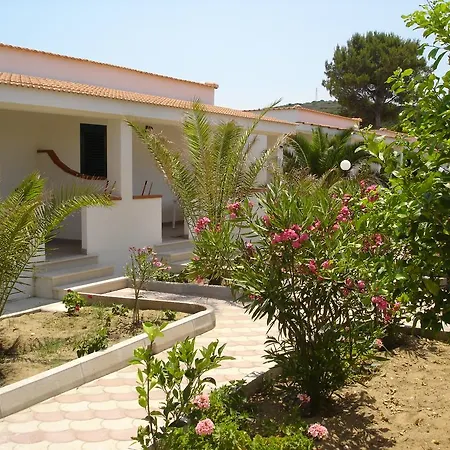 アパートホテル Sun Bay 4*