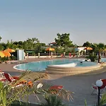 Sun Bay Апарт-отель 4*