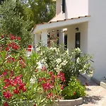 Sun Bay Апарт-отель 4*