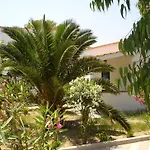 Sun Bay Апарт-отель Вьесте