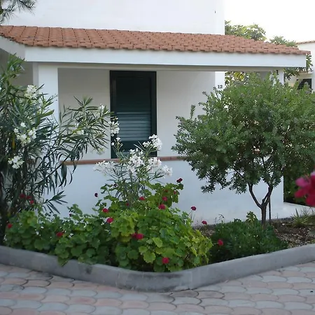 Sun Bay מלון דירות