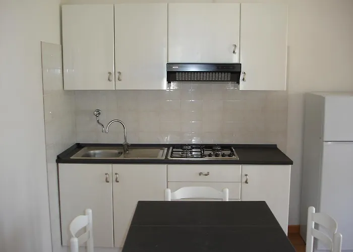 Sun Bay מלון דירות